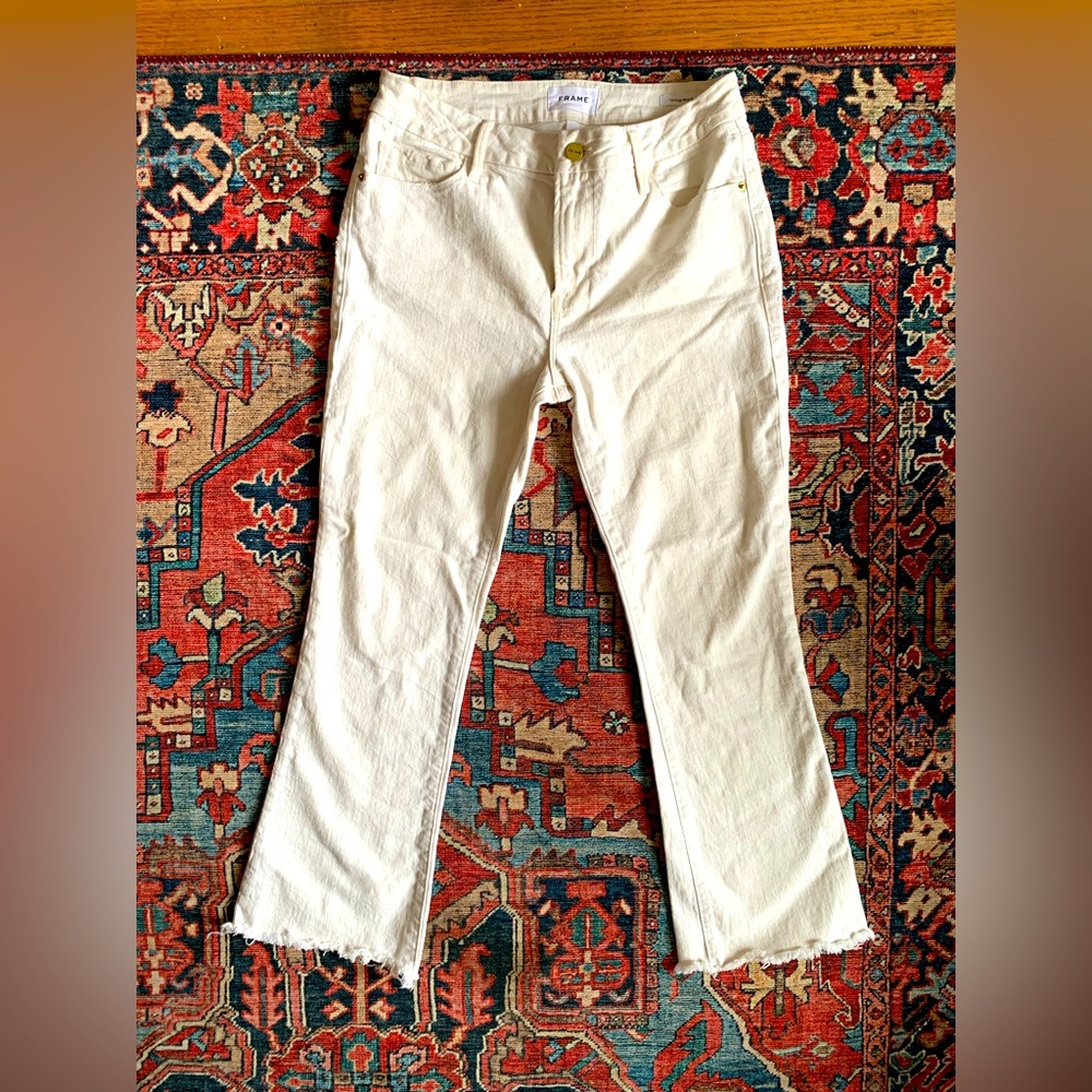 Cream Frayed Hem Jeans. Mini Crop Boot by Frame. Sz 28